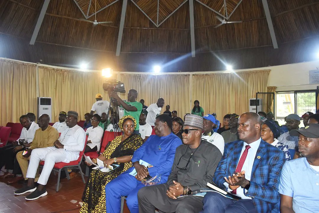Yesterday, @ncfnigeria, in collaboration with the @lagosagric1, held a commemorative event for the 2024 International Day of Forest with the theme 'Forests and Innovation: New Solutions for a Better World' at the Lekki Conservation Centre.