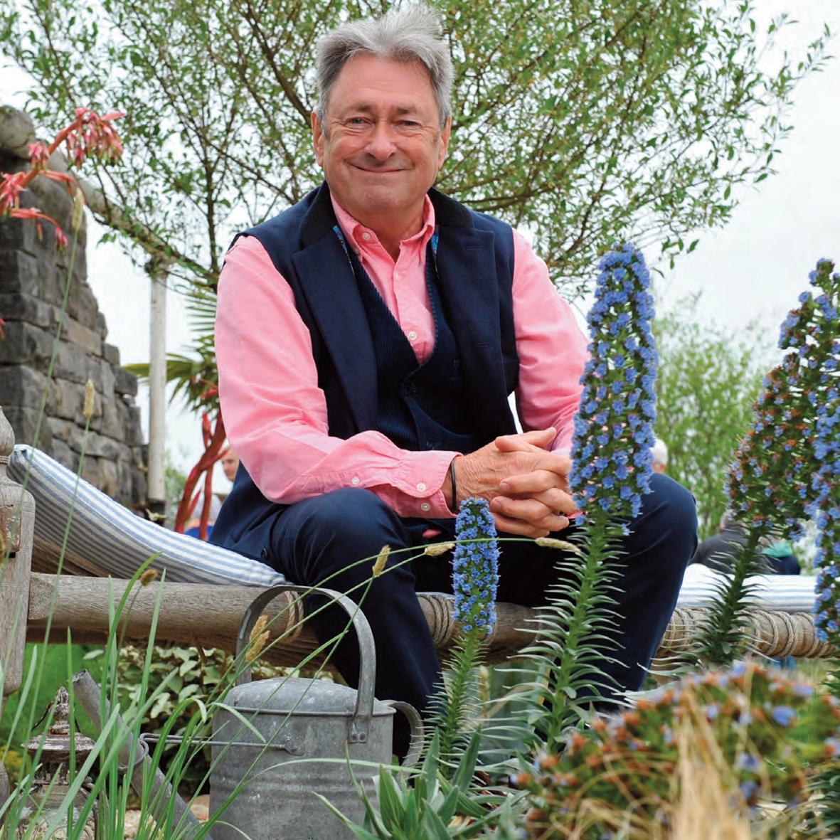 Ahead of the @MalvernShows, we have had the pleasure of speaking to @TitchmarshShow, a true #gardening legend, who has won the hearts of many over his illustrious career. p14 tinyurl.com/3b4c2d78 #April #gardening #gardeningadvice #expertadvice #events #festival #outdoors