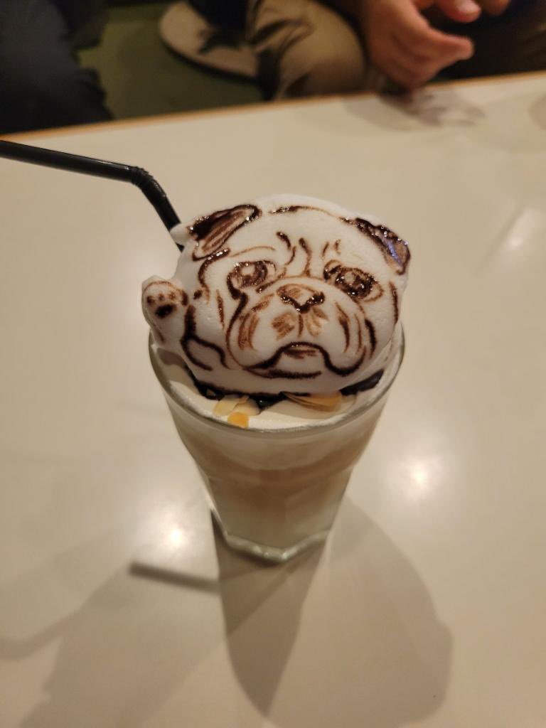 Thanks to this amazing artist <a href="/george_10g/">じょーじ</a>, for making this amazing latte art of my pug.