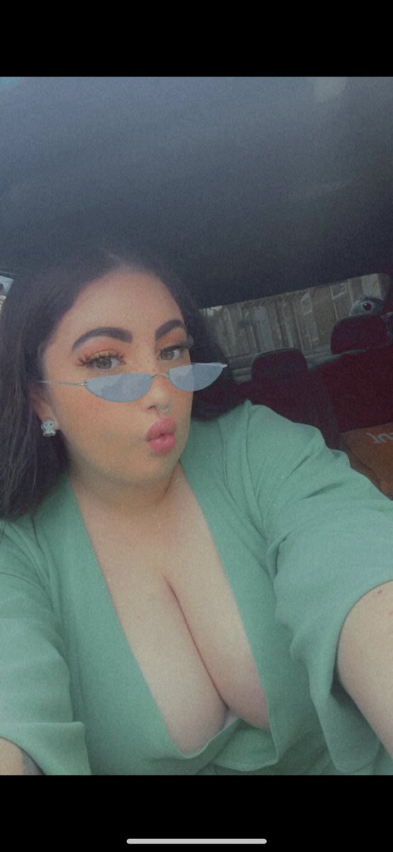 hollymae_2002's tweet photo. I’m back bitchies !!!!! 
Return of me 
Not been on here in a hot minute 
But I’m back to annoy yall 🩵 https://t.co/Xp9qO82lUt