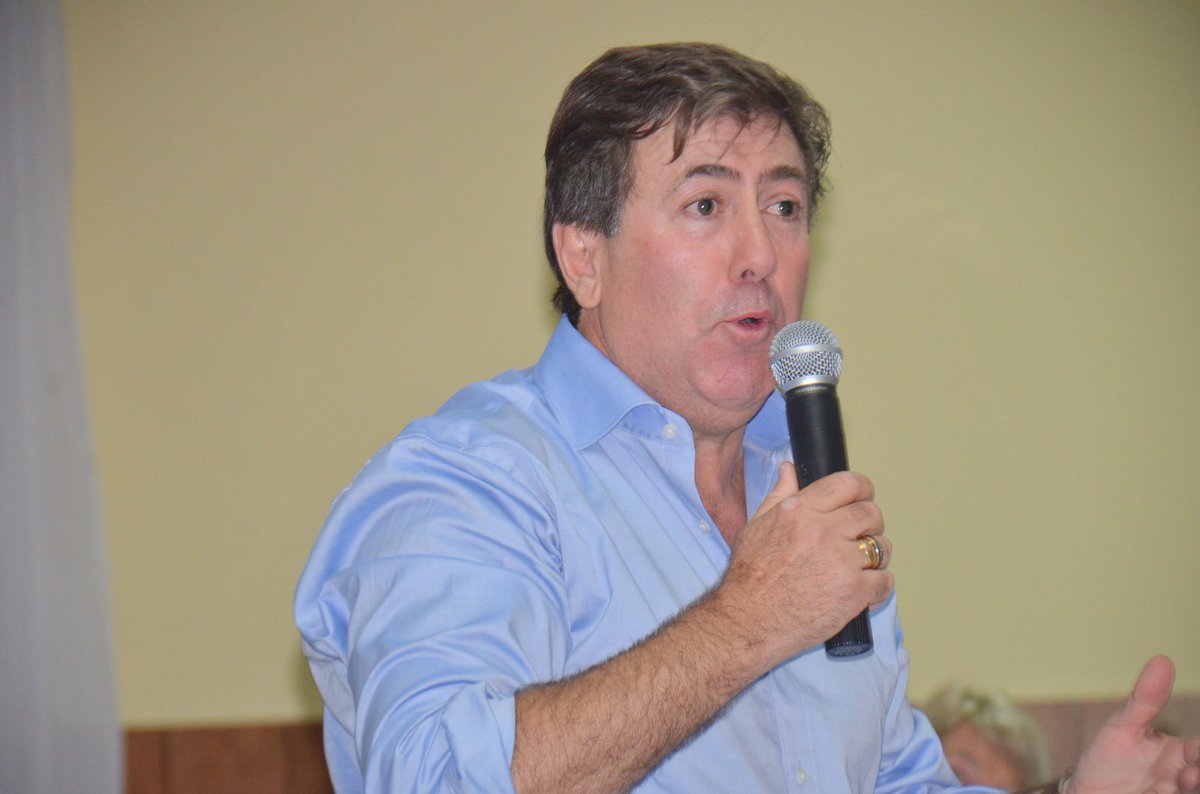 Hoy es un día histórico para <a href="/dcentrouy/">D Centro</a> y para Canelones asume a las 11 Hs como Senador de la República, nuestro compañero y amigo, líder de la lista 5 en Canelones y uno de los mentores de este gran sector que apoya la candidatura de nuestro compañero y amigo <a href="/AlvaroDelgadoUy/">Alvaro Delgado</a>