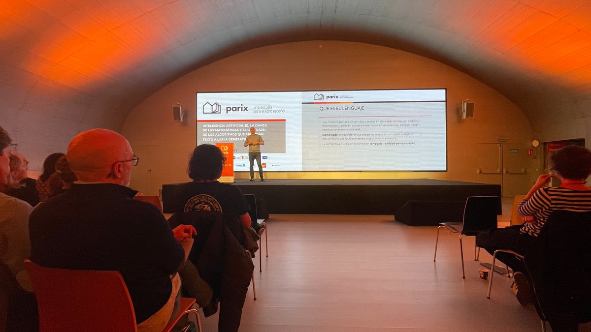 fundacionGSR's tweet photo. 🗣️¿Qué puede hacer una IA generativa y qué no?
Volvemos con David Sánchez (@davidsanchez71), Head of Product & Business Development de @baobabsoluciones, que nos hablará de la #IA a través del lenguaje🔈y las matemáticas🧮. #PARIXDigital https://t.co/g5pfGDgm47