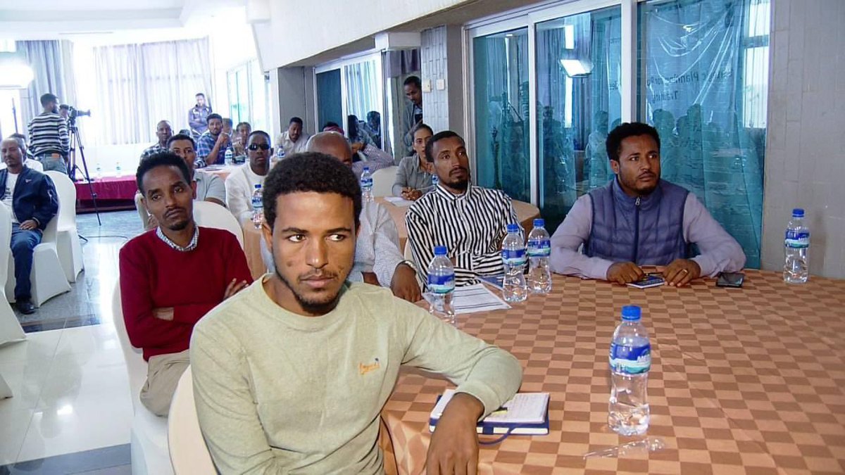 #Tigray: “Inclusive political dialogue is crucial to resolve the socio-economic crisis in Tigray” General Tsadkan Gebretinsae In collaboration with @NLinEthiopia the Tigray Interim Administration held a training session on “Strategic Planning” for Tigray political parties.