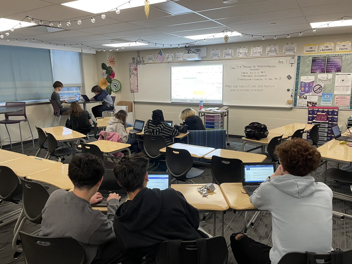 MiddieMrsJ's tweet photo. Class of 2027 working on a freshman guide for class of 2028! Advice, humor, and insights to ease the transition! Authentic product being produced! #PBL #middierising @MHSMiddieTweets https://t.co/ZcDiEVUZ9N