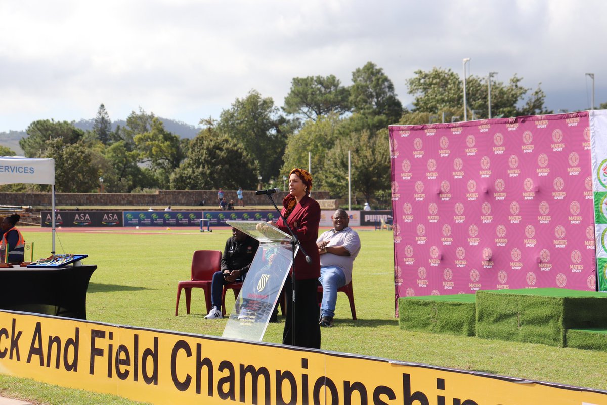 Opening Ceremony ☑️ USSA President Jerry Laka has declared the USSA Track and Field Championship officially opened! Thanks to Rhenish Girls High School for the entertainment! We are back to business with some semis and finals 💨 @ilhaamg @mjeza7 #matiessport #ussa2024