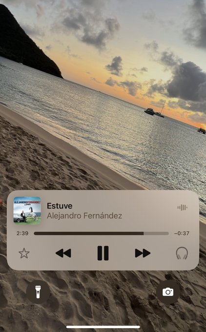 Curious how Apple Music got here from me listening to &lsquo;Upgrade U&rsquo; https://t.co/CBItz1wBbP