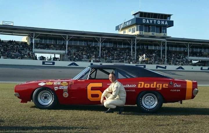 Charlie Glotzbach and his #6 Cotton Owens Dodge Charger 500 at Daytona in 1969

#nascar #vintagenascar #nascarthrowback #nascarracing #motorsports #nascaroldschool #nascarhistory