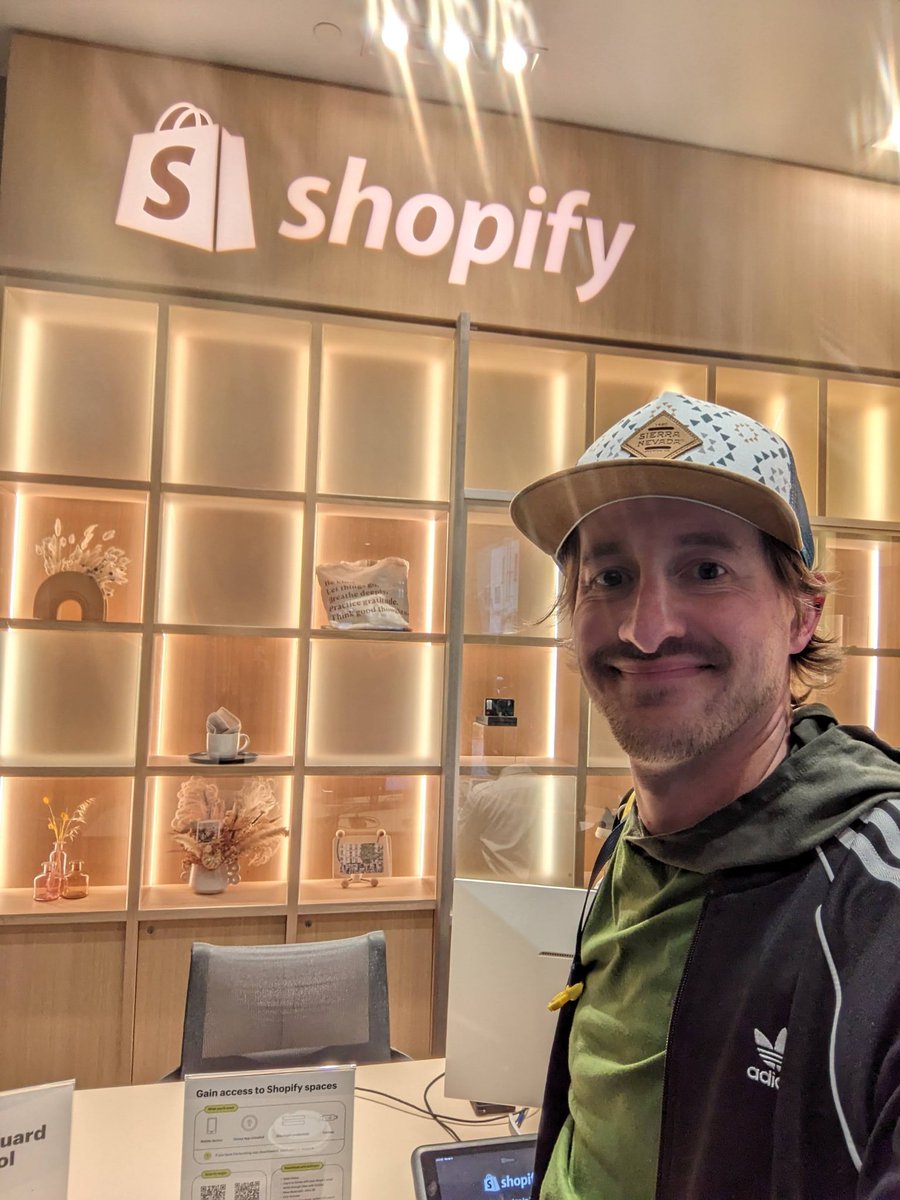 Nick Wesselman 💙💛 tweet media