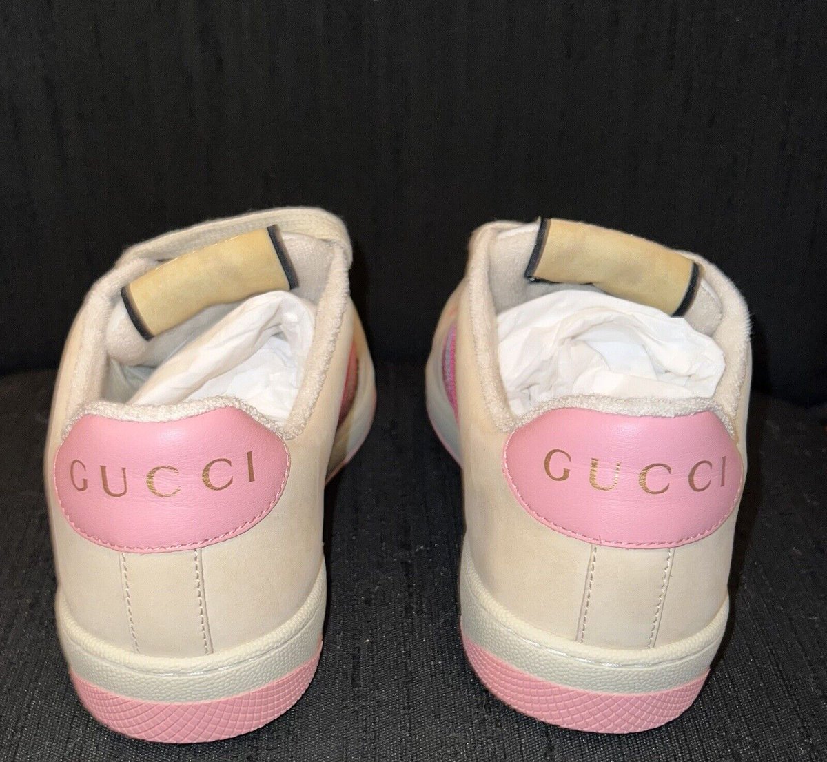 haxigitokiqy's tweet image. Gucci Women&apos;s Screener sneaker with crystals