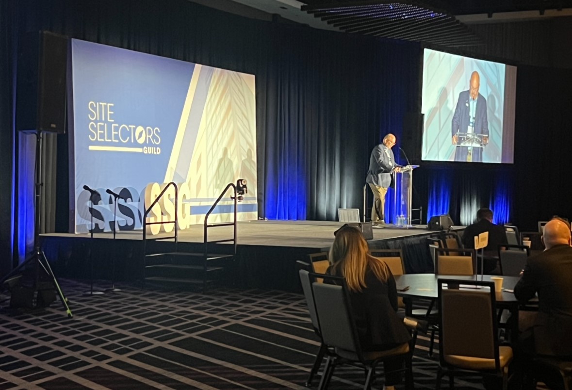 lesliemwagner's tweet image. Opening remarks at the @SiteSelectGuild Annual Conference from Chair @larrygigerich. Ready for an action-packed and informative day ahead with so many amazing people in our field!

#economicdevelopment #siteselection