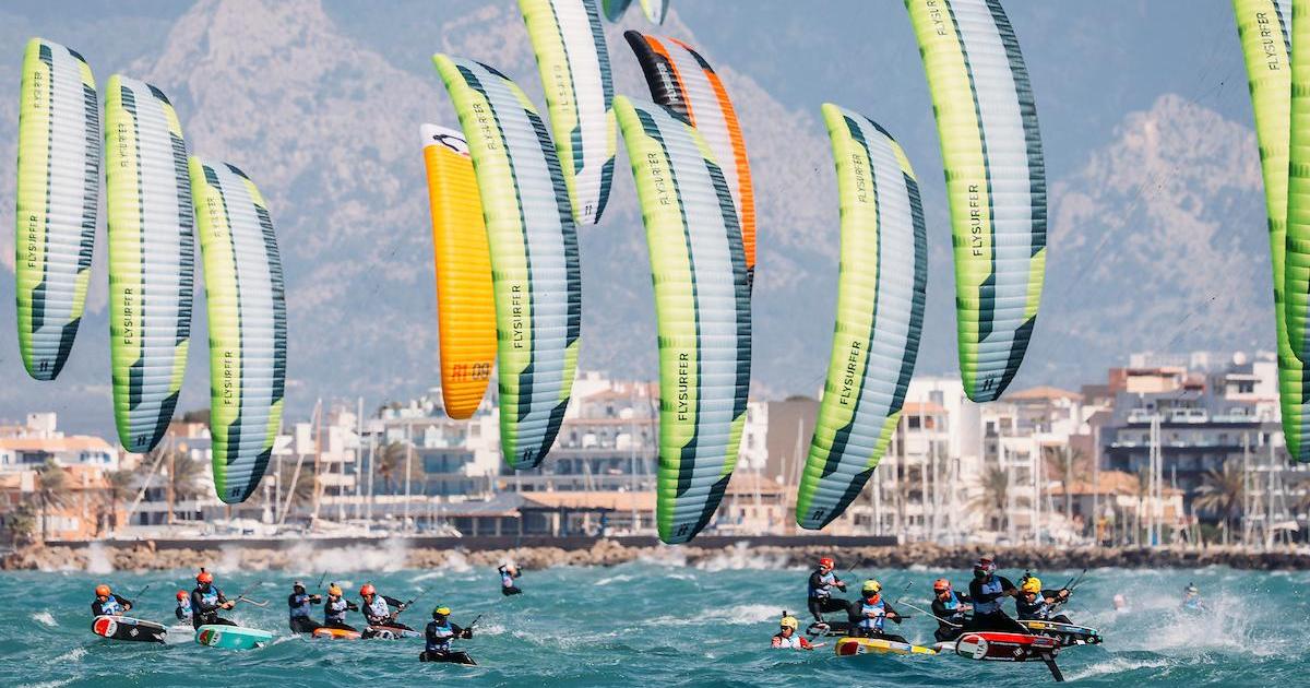 ⛵¡El 53º #TrofeoPrincesaSofía Mallorca sigue en marcha y las esperanzas españolas están en ascenso!↗️

Destacan los segundos lugares de Jordi Xammar y Nora Brugman en #470Mixto🥈, el 4️⃣ puesto de Gisela Pulido en #FormulaKite 🪁🚺

¡Vamos España! 🇪🇸🏆
📸@sailingenergy