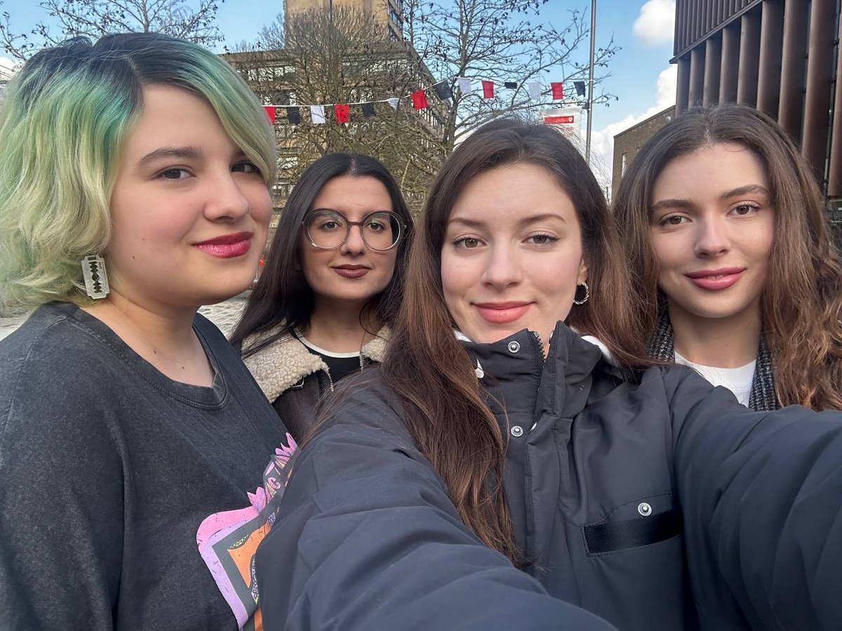News I Four Ukrainian students who found sanctuary at the University of Leicester have extended their UK stay after receiving scholarships. 👉 le.ac.uk/news/2024/apri… #CitizensOfChange | #TwinForHope | @UUKIntl