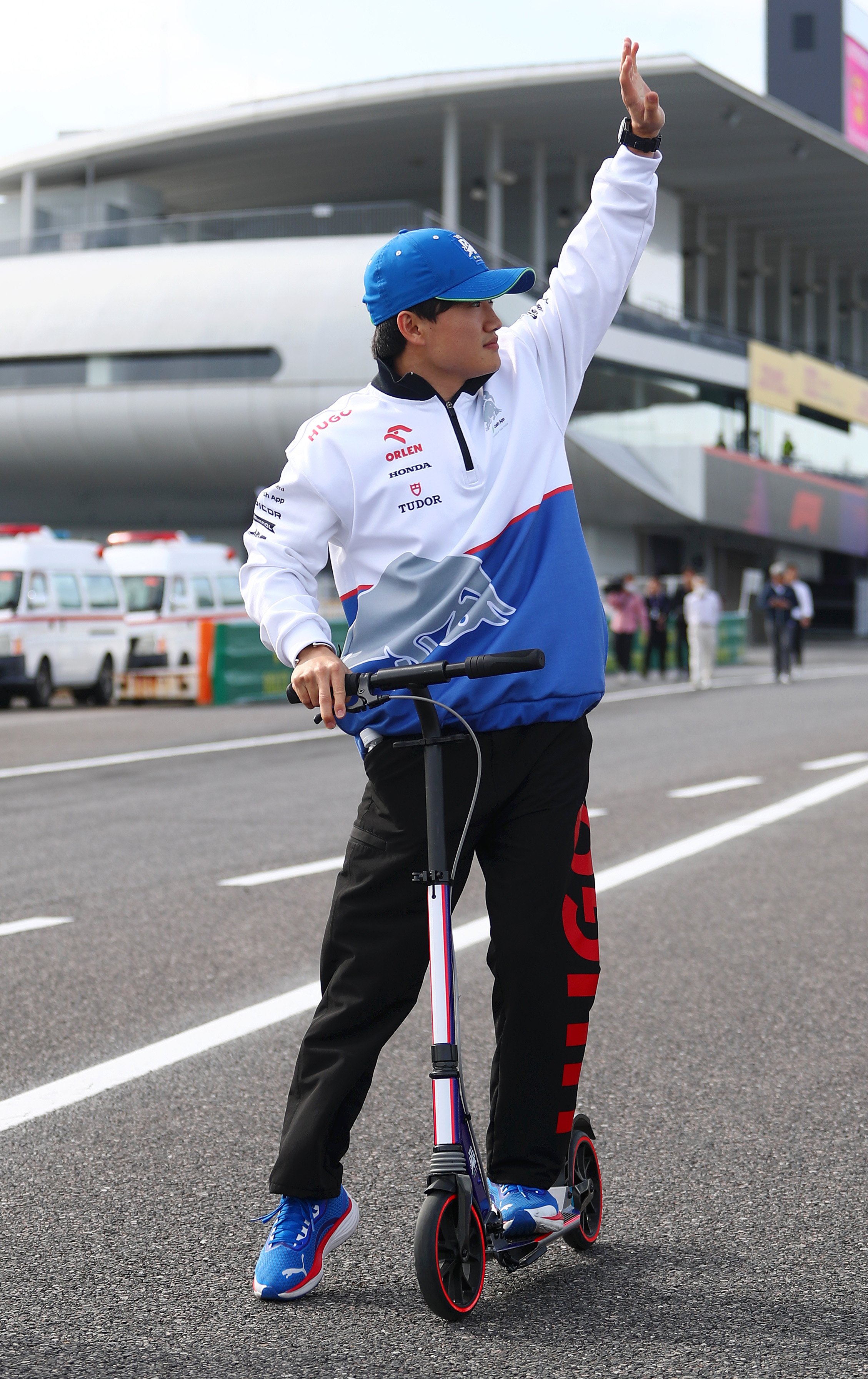 Yuki Tsunoda in the Suzuka track for the Japanese Grand Prix