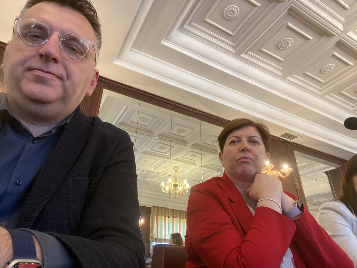 GrantOffice_FG's tweet image. Pronti per la quinta edizione di #Eurocamp2027

Oggi, presentazione alla stampa delle palestre di europrogettazione a #Bruxelles 🇧🇪 dall’8 al 12 Aprile 2024 in partnership con il Comune di Foggia Camera di Commercio di Foggia e Regione Puglia

#Unifg #Europa #Uibm