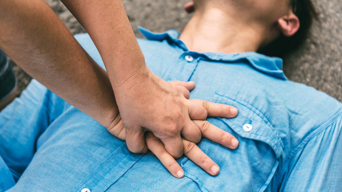We've raised concerns about people being advised to perform CPR in response to a seizure with ambulance trusts.

If you've been incorrectly advised to perform CPR during or after a seizure, let us know the date, rough time and where it happened so we can share it with the trust.