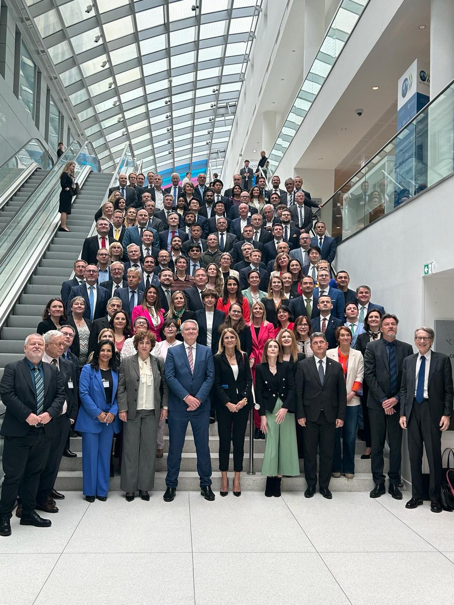 Chile OECD tweet media