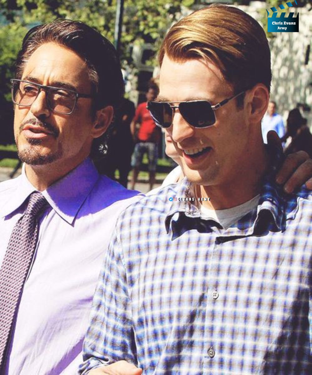 ⭐️ Happy Birthday @RobertDowneyJr 🥰 #chrisevans