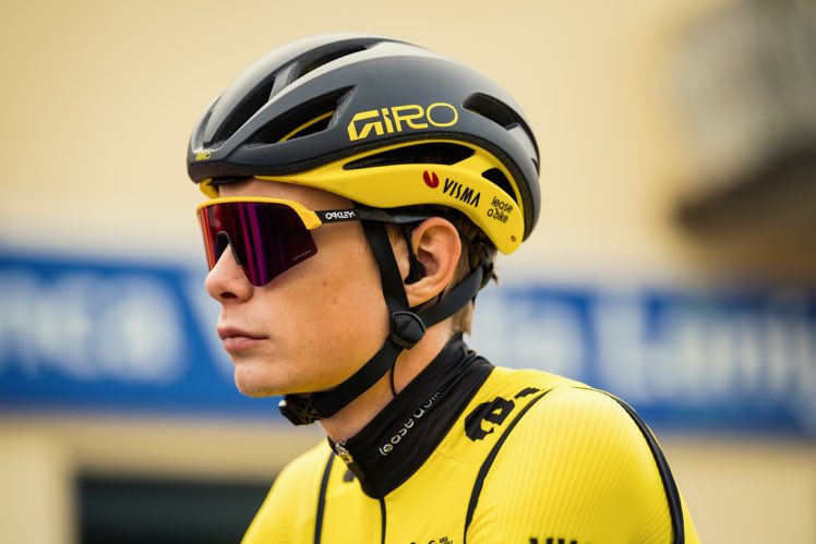 adrianllopisc's tweet photo. 🏥 Partes médicos de los ciclistas que se han caído hoy en la Itzulia:
🇩🇰 Jonas Vingegaard: Clavícula y varias costillas rotas.
🇧🇪 Remco Evenepoel: Clavícula y escápula fracturadas.
🇸🇮 Primoz Roglic: Abrasiones.
🇧🇪 Steff Cras: Los pulmones perforados y 2 costillas rotas. https://t.co/CZxT8rofvG
