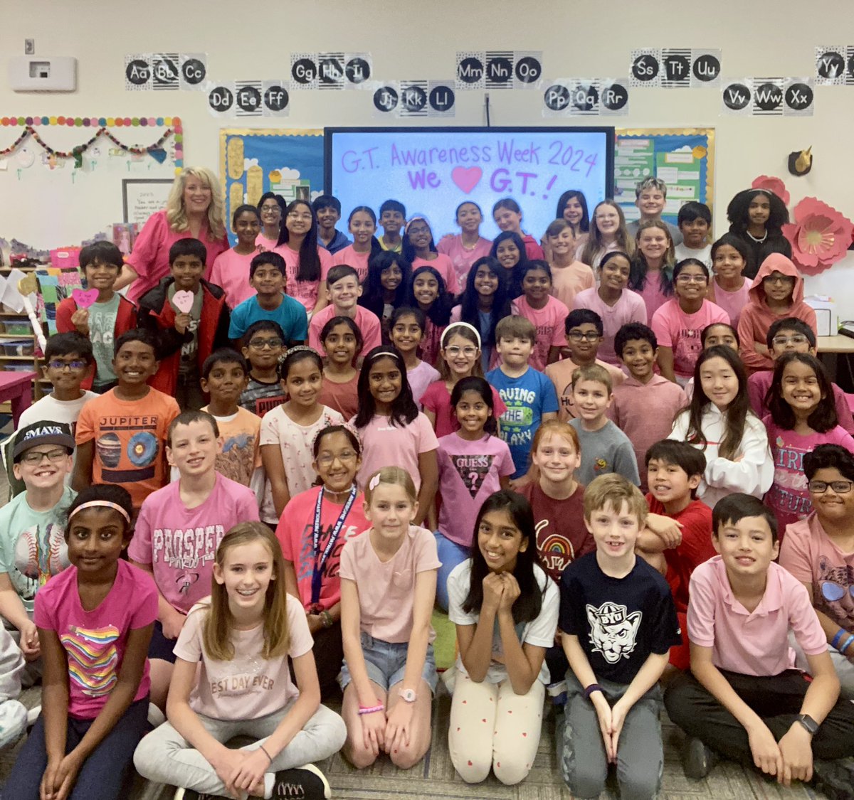 HughesGT100's tweet image. If you’re looking for a place that supports Gifted Learners, @hugheselem IS IT! Celebrating GT Awareness Week this week, but supporting GT Services all year round! We are so grateful! @TXGifted @GiftedMindsPros @GTProsperISD #whyGT #TAGT @EmilyDoramus @MrsRoberdsEDU