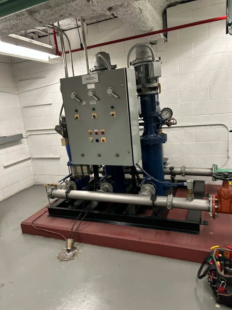 variablespeeds's tweet image. A little #tbthursday to a project we did last October. Replacing all the controls and adding VFDs for a customer. 

#VariableFrequencyDrives #VFD #variablespeeddrive #VSD #controls #installation #install #VSScrew #TBT #controls