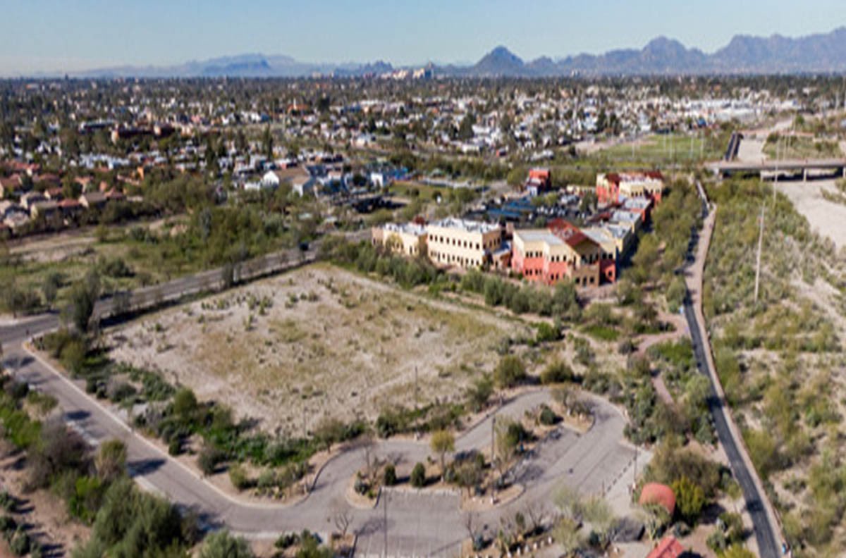 hvchiordi's tweet photo. #ICYMI: we were successful in obtaining approval from our BoS for the Paradise Falls development, located at 4051 E Paradise Falls Drive. Take a look at the story from @BizTucson for more info!

#OnePimaCounty #PimaCounty #PimaCountyEconomicDevelopment 

https://t.co/vtR3A7uBJs https://t.co/CBg2sDIukA