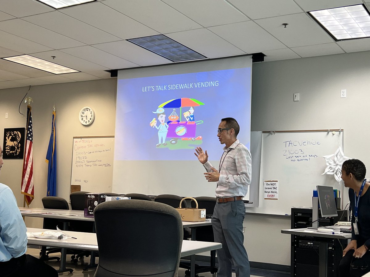 Tuesday night, #Ward1 team participated in the Bolden Area Command’s First Tuesday event, focusing on #sidewalkvending. We appreciated the presence of reps from @SNHDinfo and @CityOfLasVegas’s Business Licensing, who provided insights and addressed community inquiries.