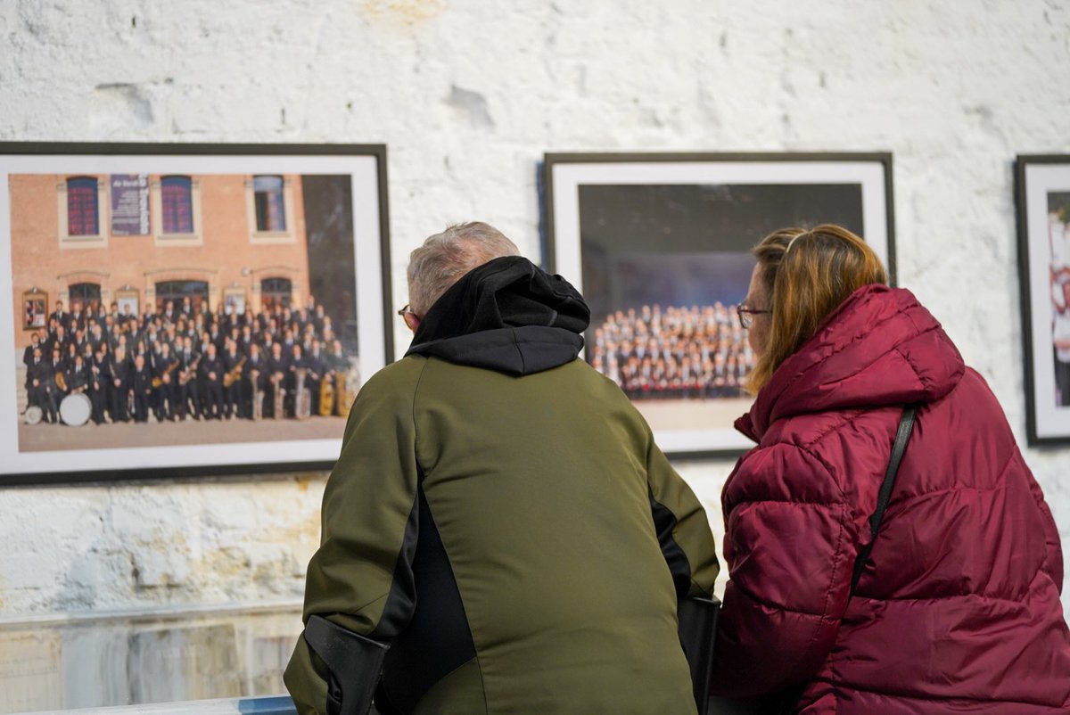 aytogetafe's tweet photo. Muchas felicidades a la Banda de @bmgetafe por sus 40 primaveras compartiendo #cultura y talento en nuestra ciudad. Hasta el 14 de abril puedes pasarte por el Espacio Mercado para disfrutar su exposición 'Perspectiva' #TúhacesBanda https://t.co/csOTTVV8Ox