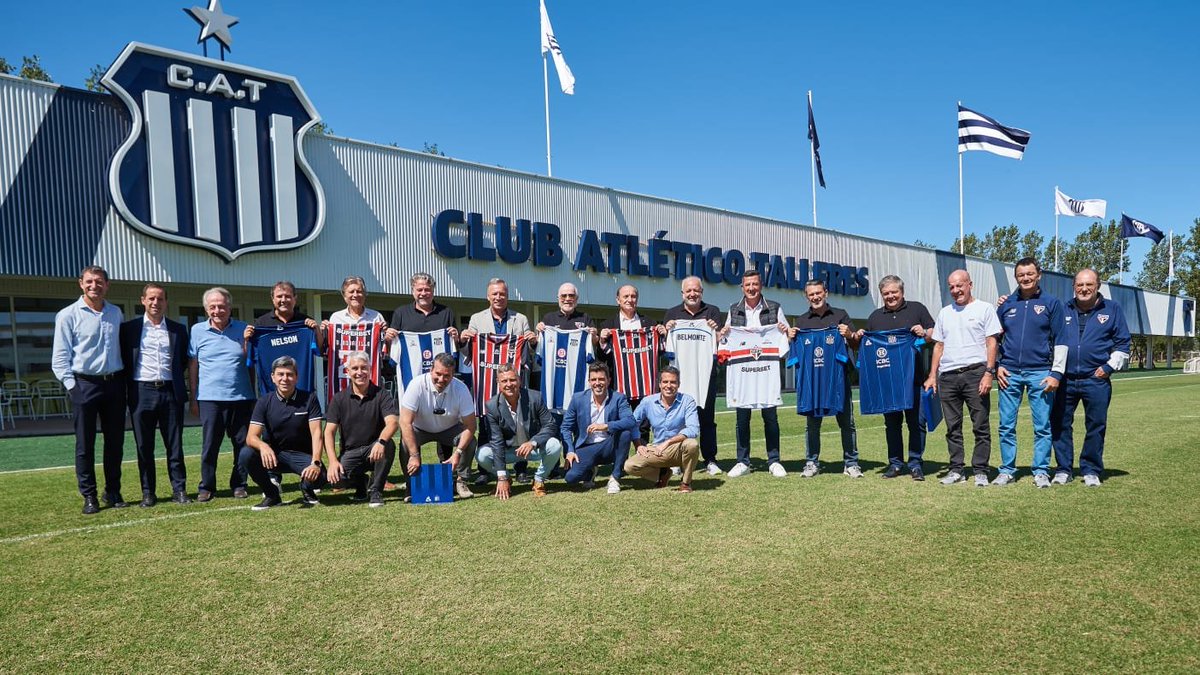 CATalleresdecba's tweet photo. Compartilhamos a paixão pelo futebol que ultrapassa fronteiras e o compromisso com uma sociedade melhor 💙 https://t.co/FYqJBBLXM6