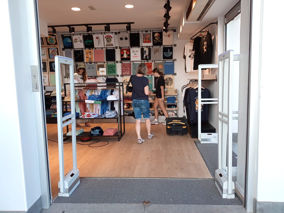 sysdil's tweet image. Citees, Tienda de camisetas de marca Pampling y Wituka, abre un nuevo establecimiento en C. de San Telmo, 30, 38400 Puerto de la Cruz, Santa Cruz de Tenerife.
Enhorabuena
Sistemas antihurto AM con módulo WiFi.
@sysdil