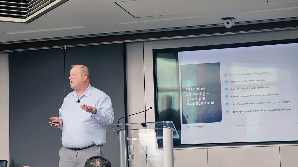 "Work back from customers and employees...move quickly, adapt, experiment, get comfortable, get feedback, move forward"
That's Matt Domo CEO FifthVantage on AI development at today's <a href="/The_MACMA/">Media, Audience & Content Marketing Association</a> conf in NYC.
<a href="/CBSISERVICES/">cbsi Services</a>.COM