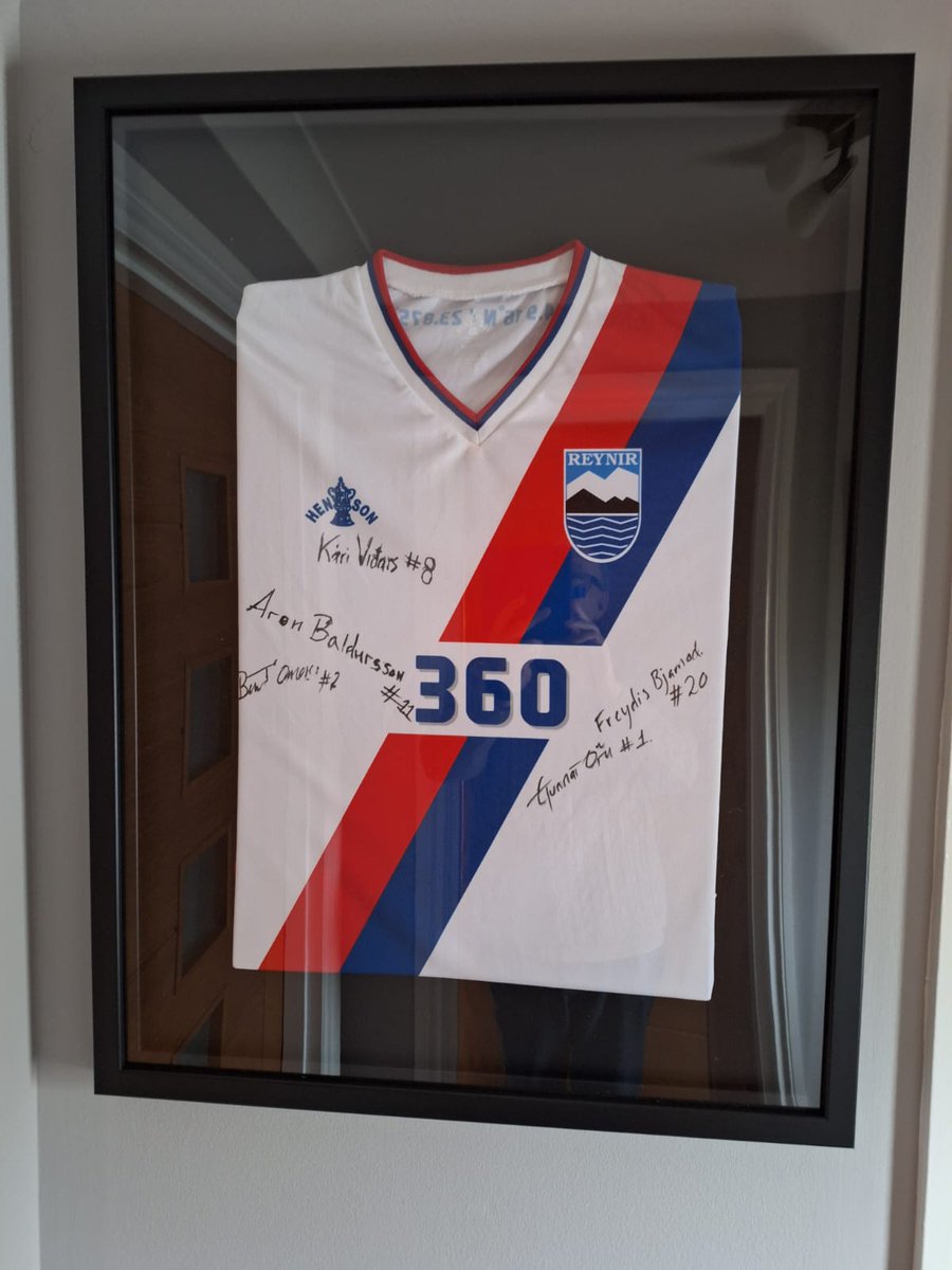 lozzy_foo_foo's tweet image. My Dad proudly displaying the shirt of his new favourite team - Reynir FC! We were both totally won over by the absolute charm of #TheHomeGame @glasgowfilmfest . Hoping for another chance to watch it soon! @smarigunn
