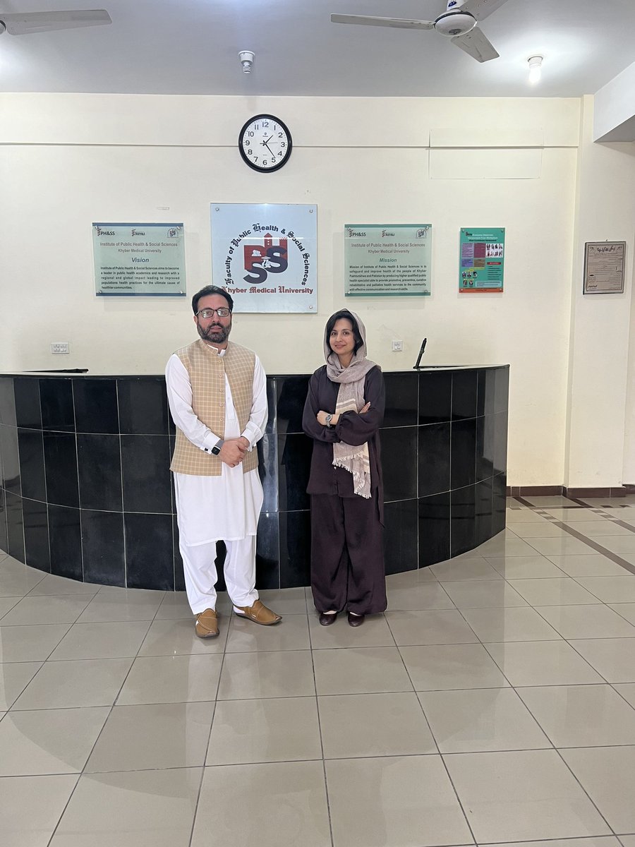 Heartiest congratulations to Bushra Bibi @Bushra3112 on behalf of @sfarooqlrh , @zoheb_dr and entire @CONTROL_NIHR team for successfully defending her Masters thesis @IPHSS_KMU @CONTROL_NIHR team is proud of your achievement 💐🤗⭐