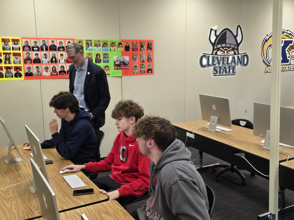 Today, I visited Theodore Roosevelt High School to learn more about how their Six District Educational Compact and Career Tech Programs are adding to students' education and preparing them to be college & career ready. Thank you for having me! @KentSchools