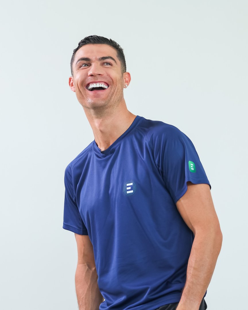 Passion fuels amazing things! ❤️ Join @erakulis movement and get 50% off with the code STREAM50! Last chance: the offer ends in 24 hours! 🚀 #erakulis #beerakulis #cristianoronaldo #CR7 #wellness #lifestyle #fitness #nutrition #mentalbalance