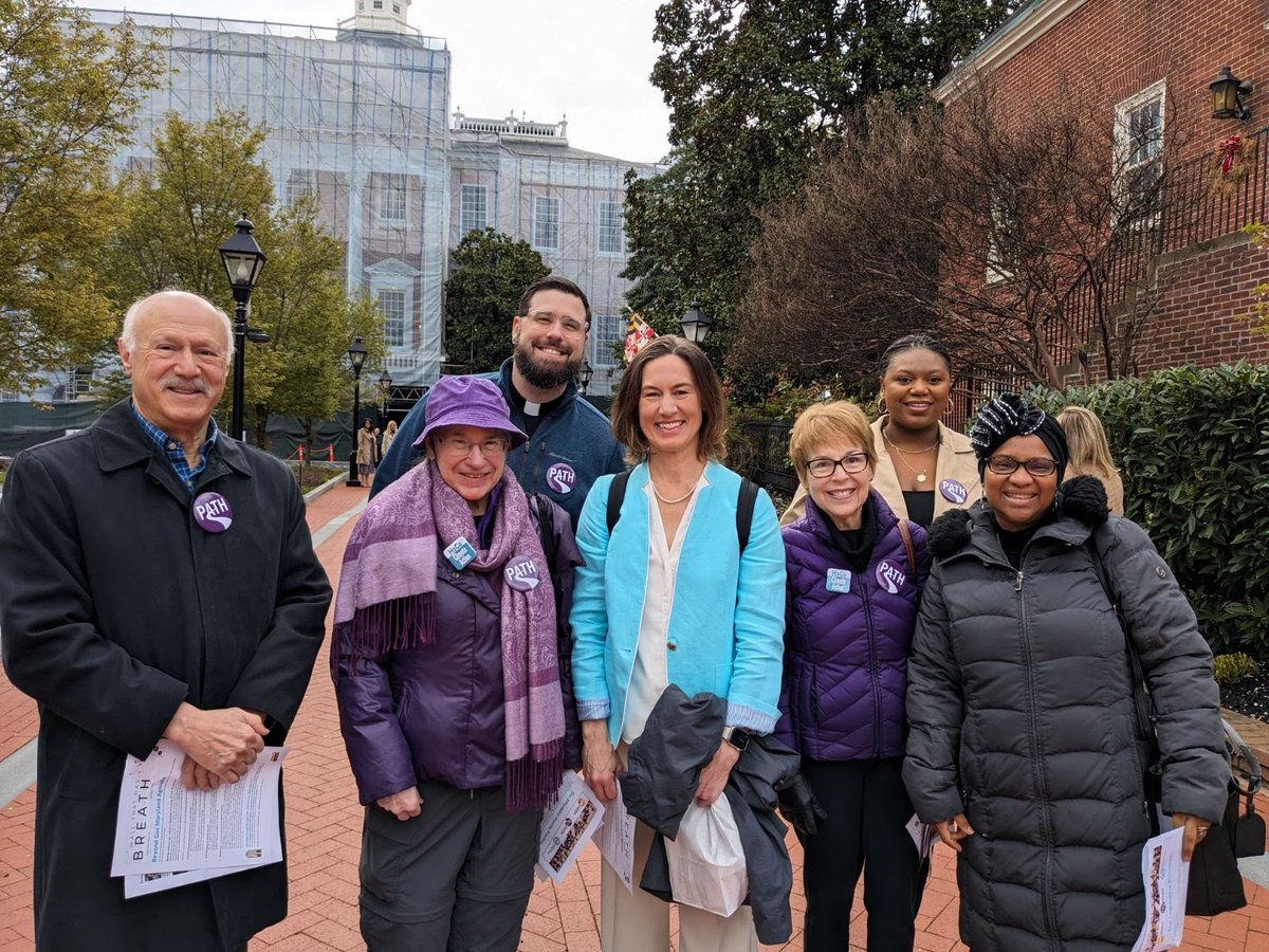 🏛️ Today we had our last Statewide Advocacy Day of the 2024 session! We're urging our State Senators to push our climate and housing bills across the finish line before the session ends on Monday.