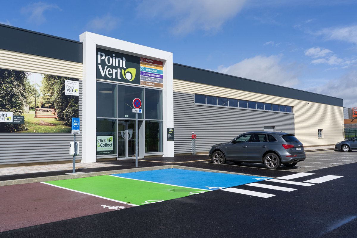 fjazbinsek's tweet photo. Il a fallu 7 ans pour que le magasin #PointVert / Magasin Vert Réseau Est de #Carignan voit le jour ! Anciennement installée à Blagny, cette nouvelle #enseigne, trois fois plus grande et plus moderne est axée sur la découverte et la balade.
https://t.co/3q332WKgPU https://t.co/KRfcTA5S9X
