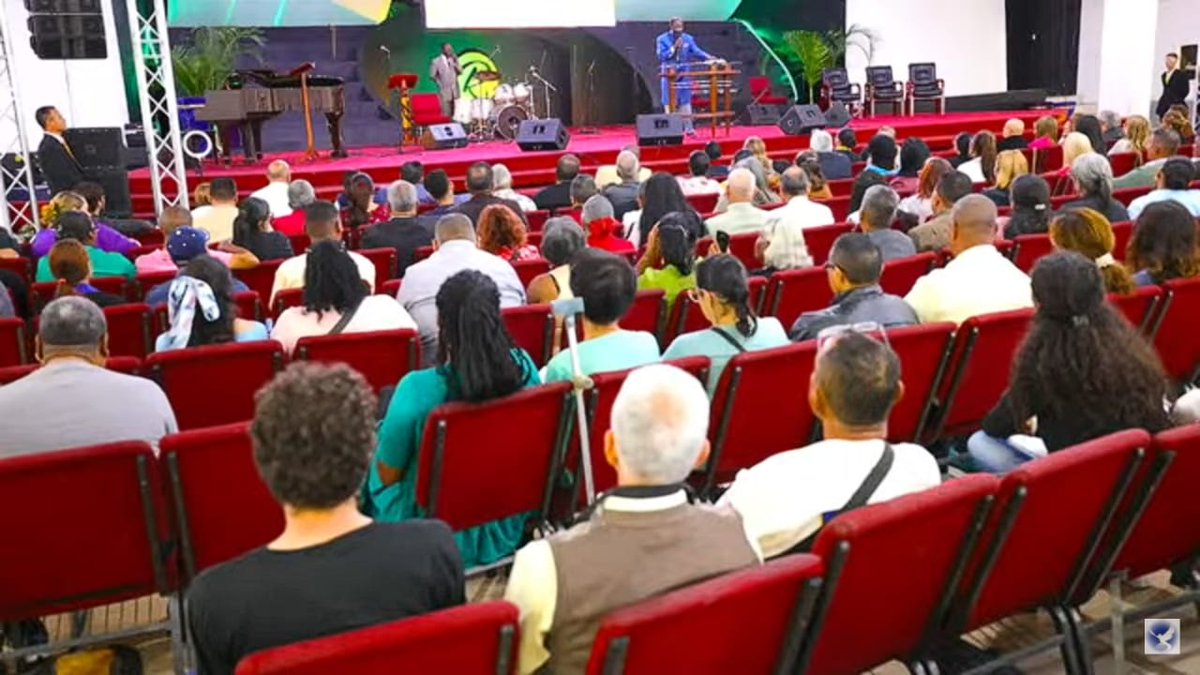 MercyChebet02's tweet photo. #ArrepiénteteJesusViene
Return the church to a true Grace that teaches about the Coming of the MESSIAH. https://t.co/tSaX7Ay7fr