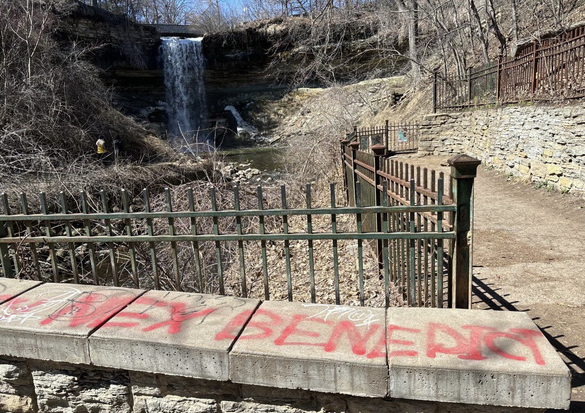 📷 SUBMITTED: Graffiti at Minnehaha Falls in #Minneapolis including these messages —Justice for Nex Benedict, Free Palestine & Free Gaza.