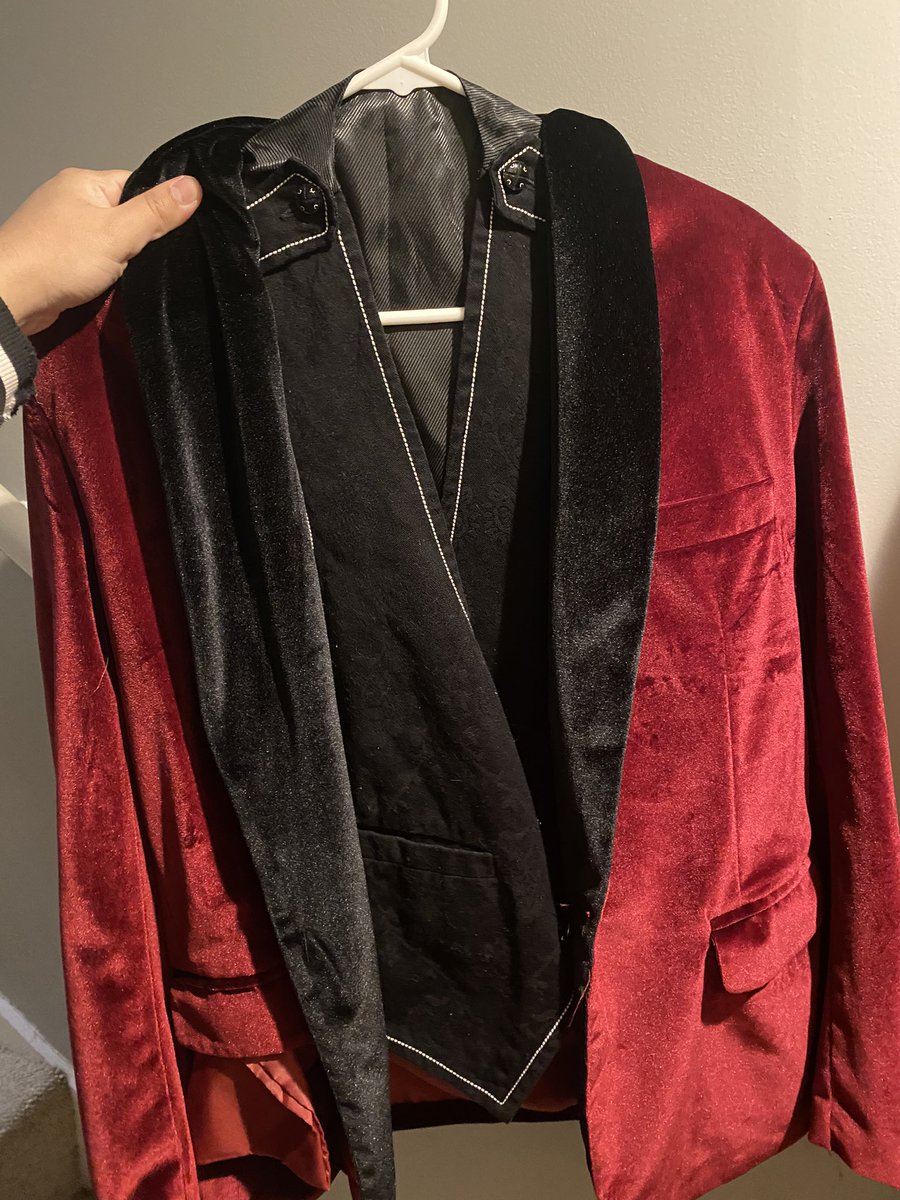 voidgoatwheels's tweet photo. @SaintMotel This is great because that’s actually already my fit. See y’all in Milwaukee :] https://t.co/JqHgjHviZU