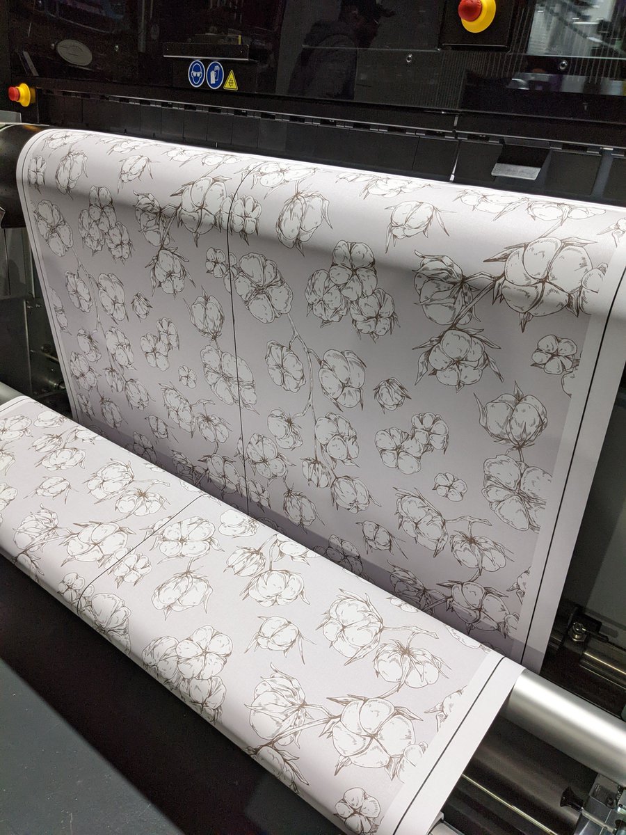 Want a cozy spot in your home? Check out what's hot off the press!👀 

➡️ This residential wallpaper roll is 24.75' wide! We can produce lengths of 9ft, 12ft and 27ft rolls. It is available in repeatable designs (shown) and murals.🏡