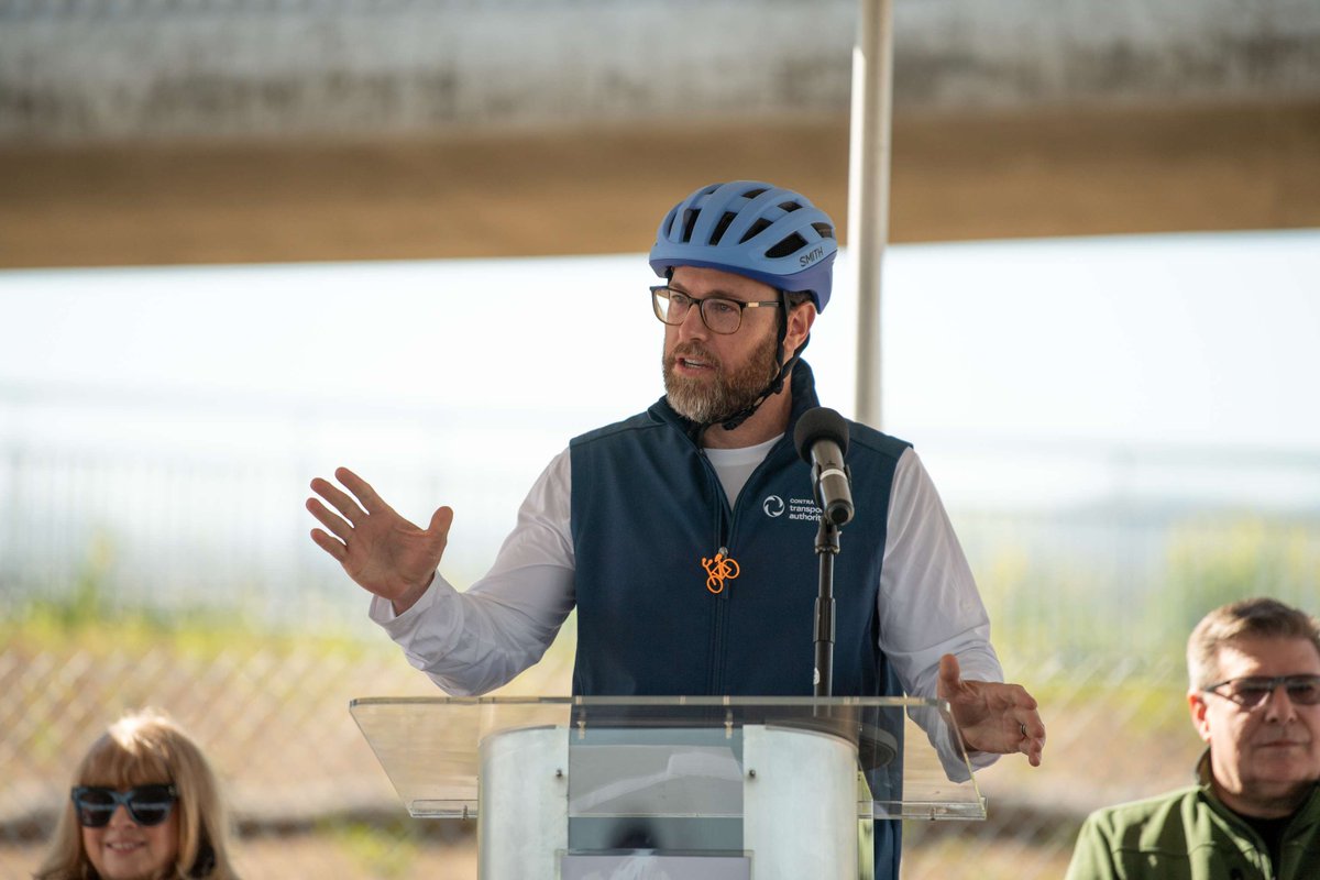 Last month, #CCTA & @CA_Brentwood supported by @MTCBATA cut the ribbon on the Mokelumne Bicycle and Pedestrian Overcrossing! Eager walkers and bikers were there to take the first steps with us towards a safer, more accessible path – & transportation future. Check out some photos!