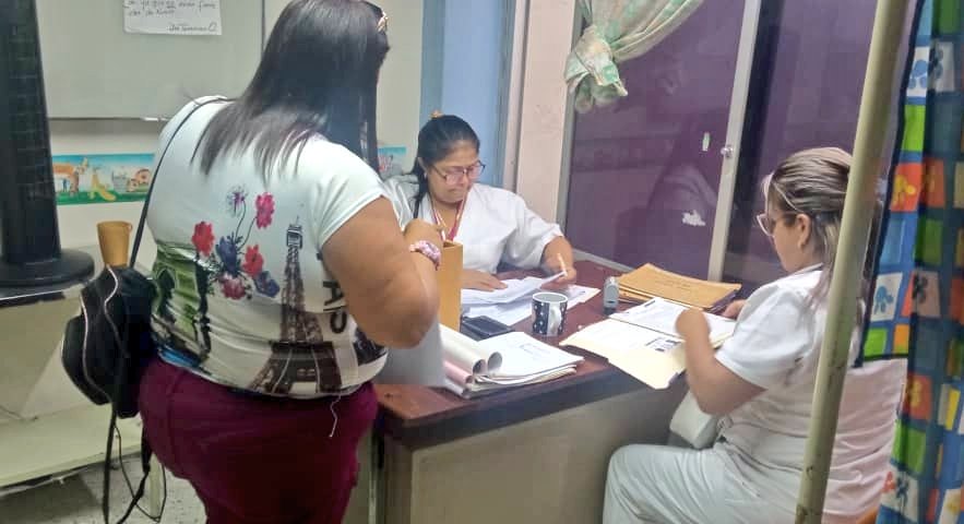 ¡En Guatire con nuestros especialistas!

Al servicio de beneficiarios/as y docentes, el <a href="/ipas_guatire/">IPASME UM GUATIRE</a> atiende en el área de salud integral con odontología y ginecología. 

En el primer trimestre se contabilizan 4 427 pacientes atendidos.

<a href="/NicolasMaduro/">Nicolás Maduro</a>
#VenezuelaAntiFascista