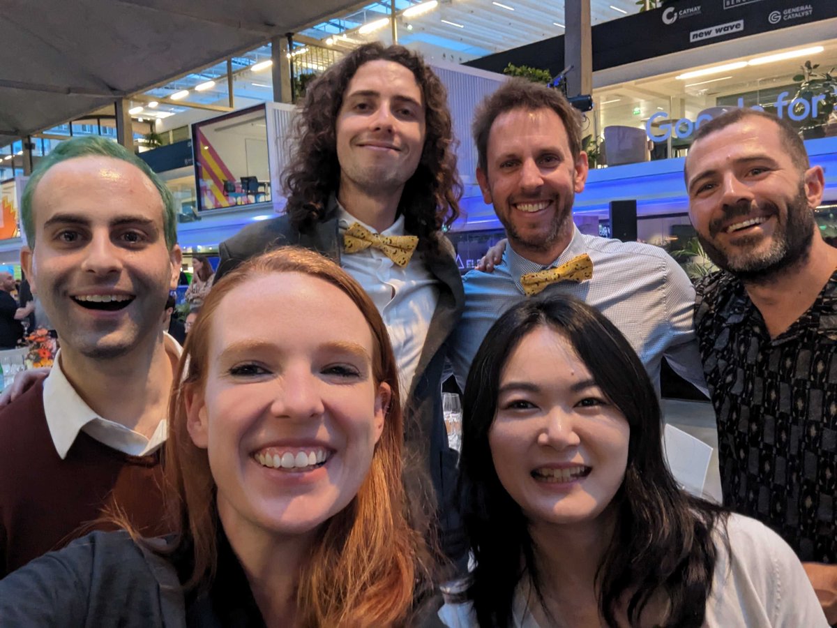 These are the faces of people that open source 🤗

Amazing to be with @jefrankle from Databricks, @sarahookr from Cohere, @sophiamyang from Mistral, @dvilasuero from Argilla, and @_lewtun from Hugging Face