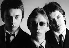 brucemackie33's tweet photo. Down in the tube station ( at midnight ) - The Jam https://t.co/XL0Nv2HG6q