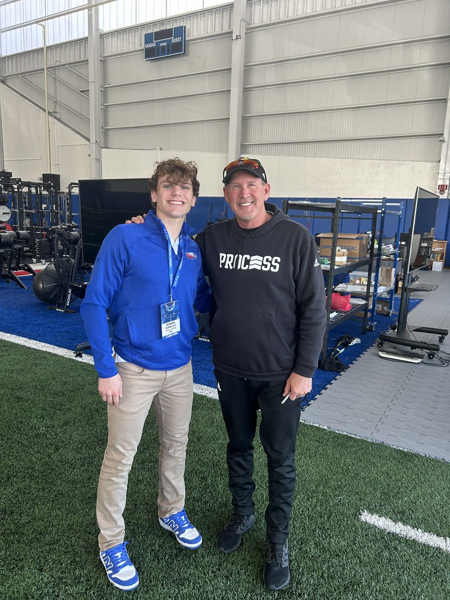 After a great conversation with <a href="/CoachLeipold/">Lance Leipold</a> I am beyond blessed to receive my first d1 offer! Thanks to all the coaches I met today❤️💙
<a href="/CoachBorland/">Brian Borland</a> <a href="/BillyBonneau/">Billy Bonneau</a> <a href="/ScottAligo/">𝗦𝗖𝗢𝗧𝗧 𝗔𝗟𝗜𝗚𝗢</a> <a href="/KUCoachZ/">Coach Jim Zebrowski</a> <a href="/CoachSvarczkopf/">Greg Svarczkopf</a>