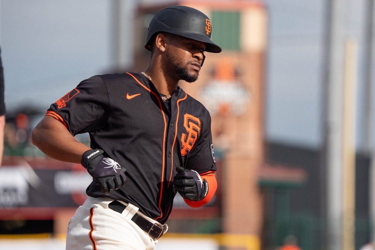 mlbtraderumors's tweet photo. Marlins Claim Otto López From Giants https://t.co/ApIxAIOOGt https://t.co/OTEnuelYAL