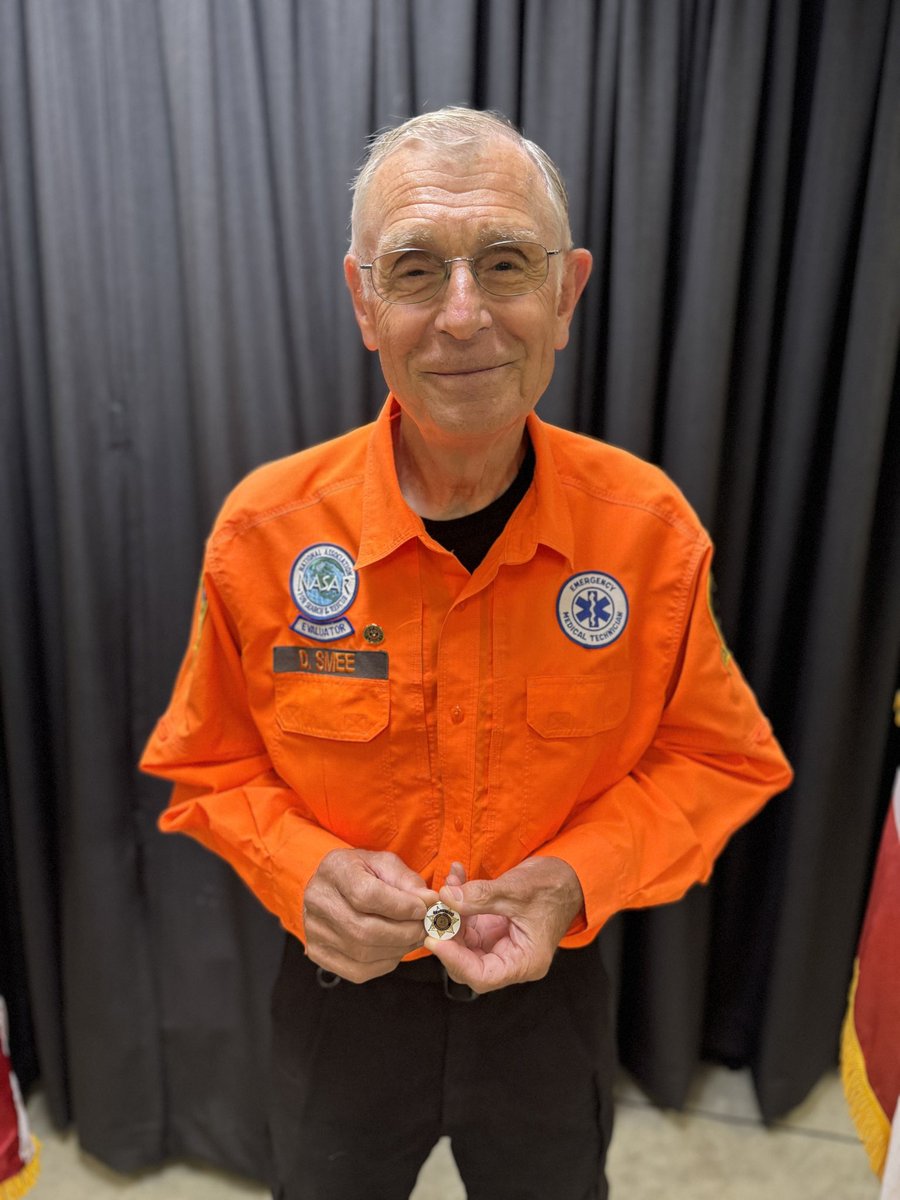 👏🎉 Meet David Smee, a true embodiment of dedication! 🏅 Yesterday, David, a valued member of our Sheriff's Office Search and Rescue (SAR) team, was honored with a recognition pin for an astounding 45 years of volunteer service. 🙌 His unwavering commitment to serving SLO County…