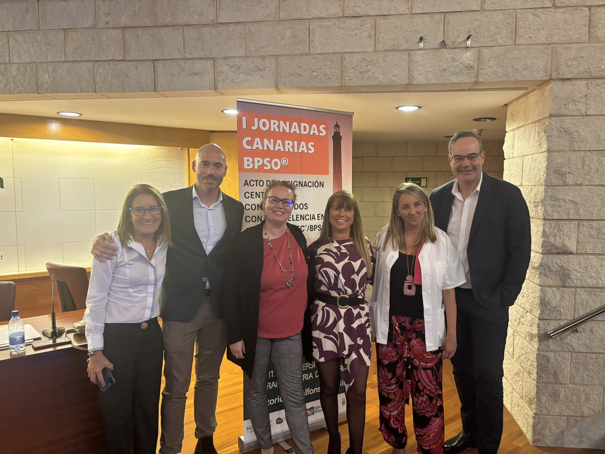 Un dia de extensas felicitaciones en las I Jornadas Canarias de <a href="/BpsoCanarias/">BPSOCanarias</a> Centros Conprometidos con la Excelencia en Cuidados. Queremos Felicitar a toda la trayectoria del equipo #Negrininnova y por supuesto, a nuestro maravilloso equipo #GAPGC