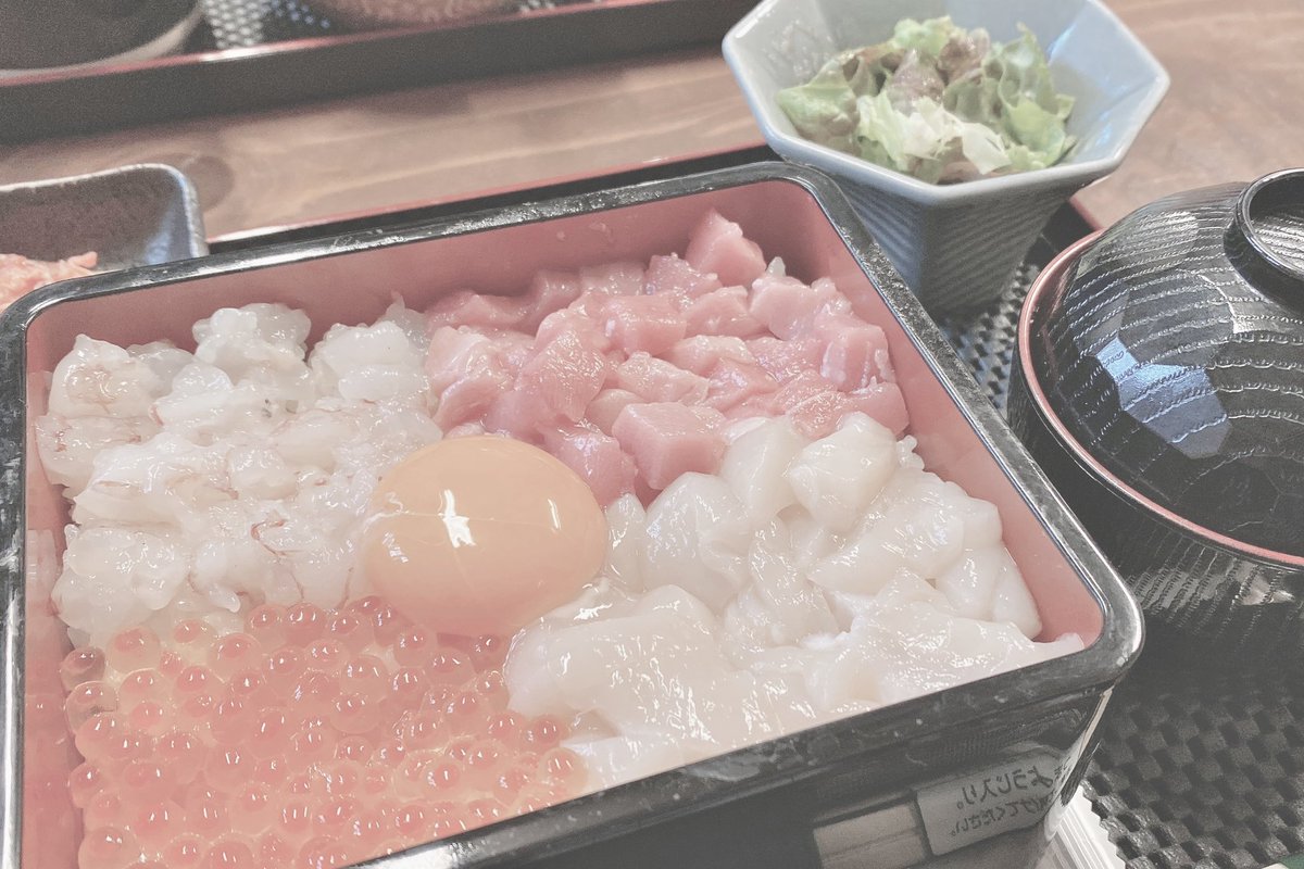 quua09's tweet image. この世の飯美味すぎる