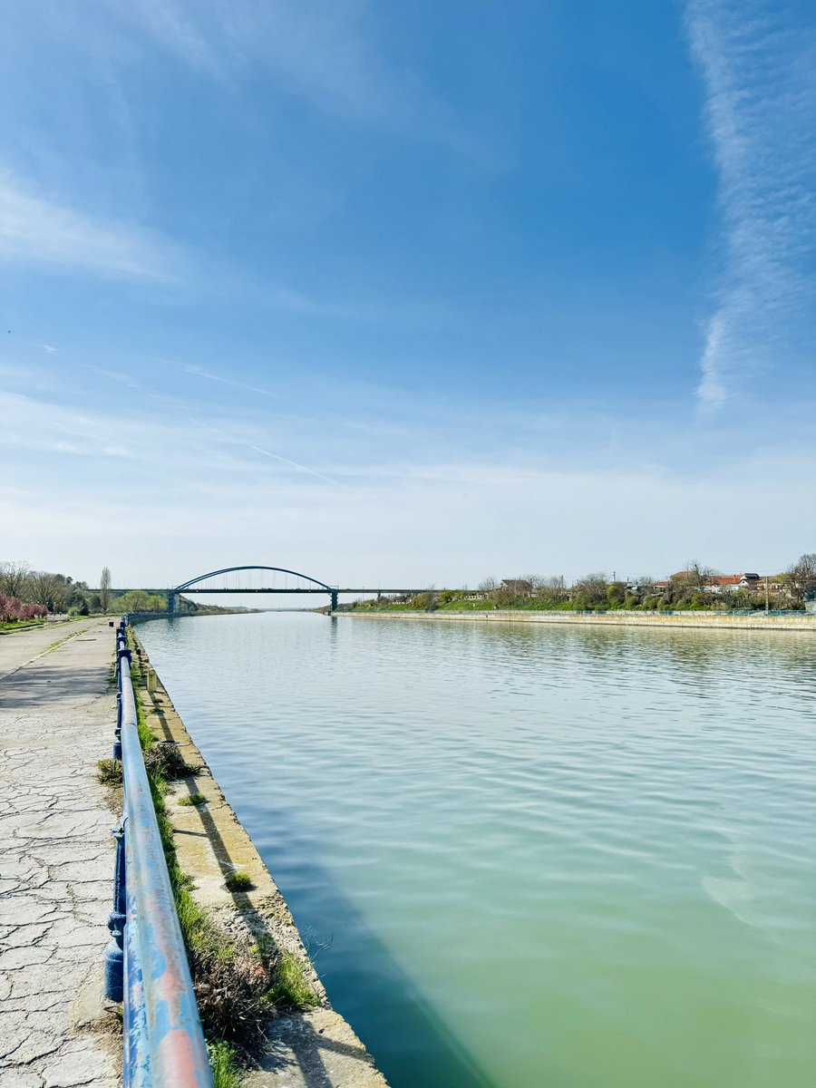 Şairin; Türk’ün gönlünde dağ varsa Balkandır, nehir varsa Tuna’dır dediği👇 📍Mecidiye,Köstence - Ro🇷🇴